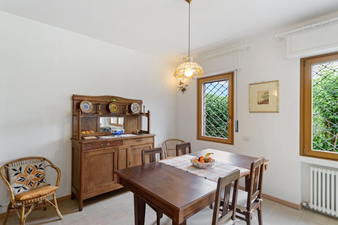 Como Lake Cosy Flat With Garden And Parking Lägenhet Cernobbio Exteriör bild